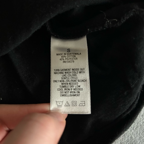 Free State Daisy with Butterfly Tee - Picture 3 of 8